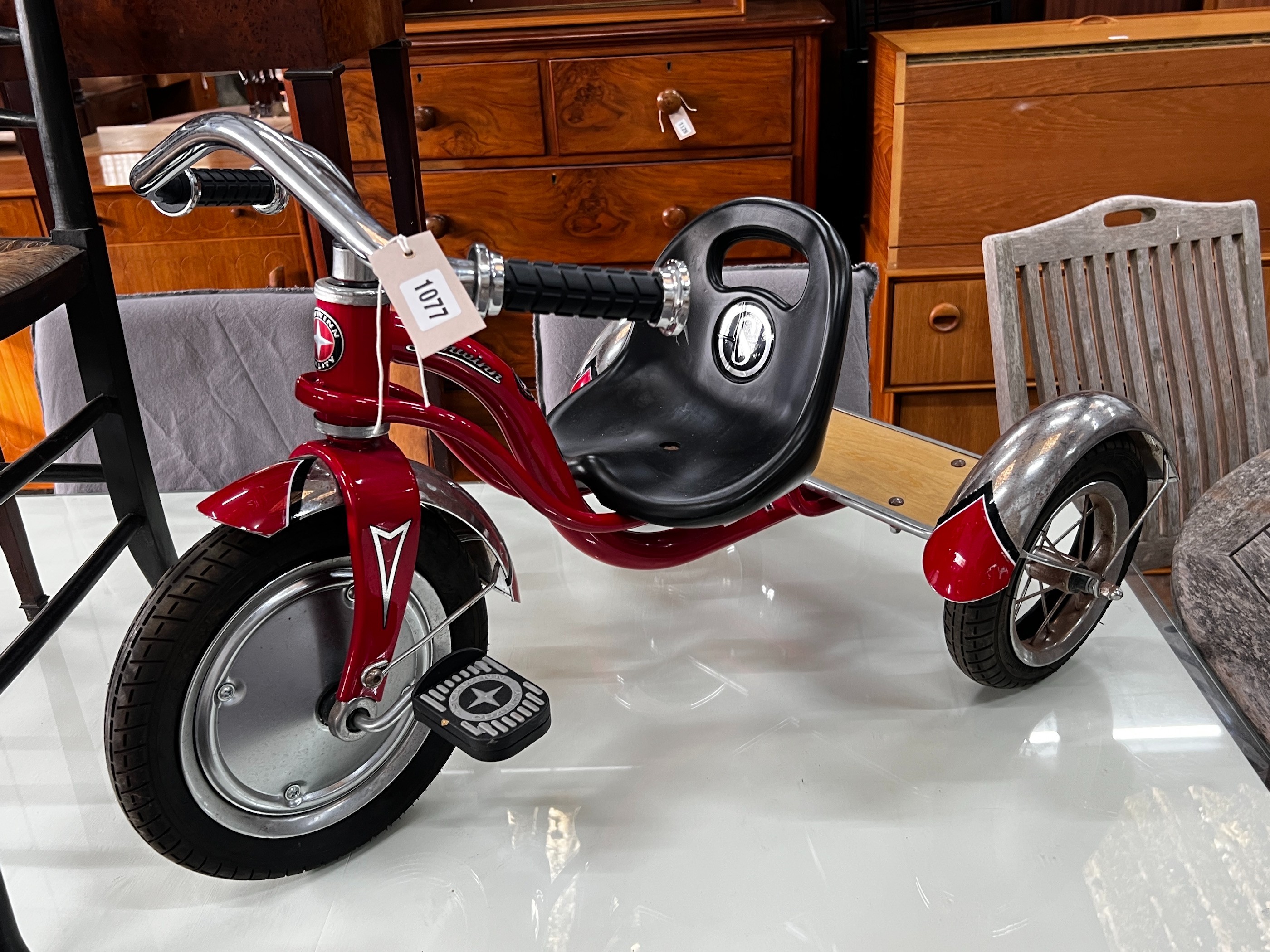 A Schwinn child's tricycle, length 86cm